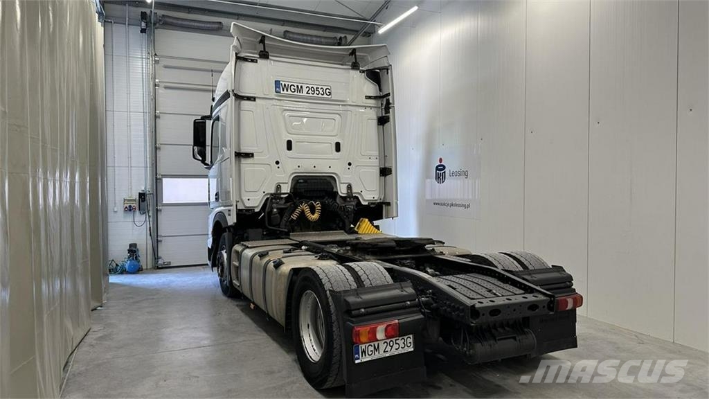 Mercedes-Benz Actros وحدات الجر
