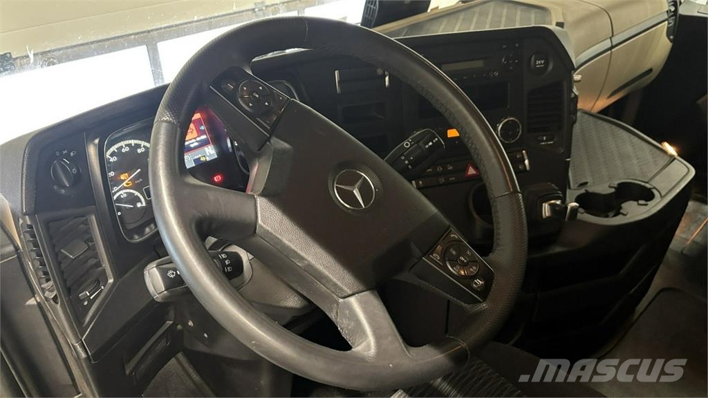 Mercedes-Benz Actros وحدات الجر
