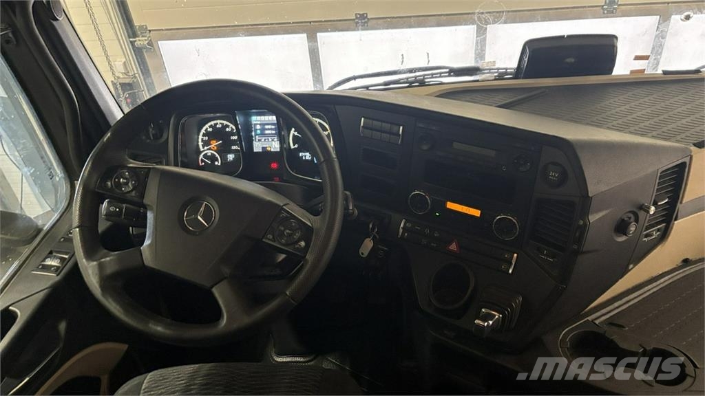 Mercedes-Benz Actros وحدات الجر