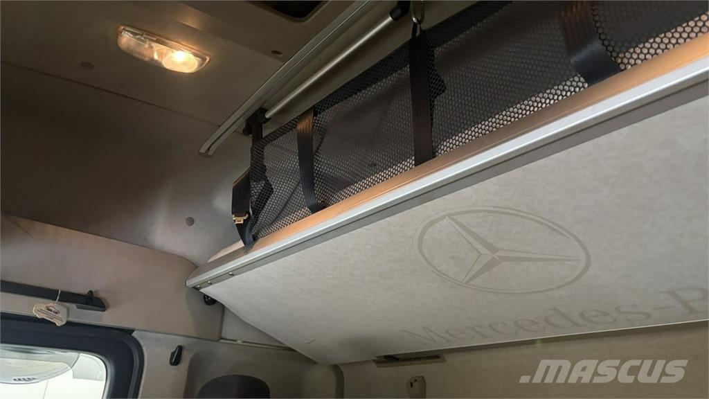 Mercedes-Benz Actros وحدات الجر