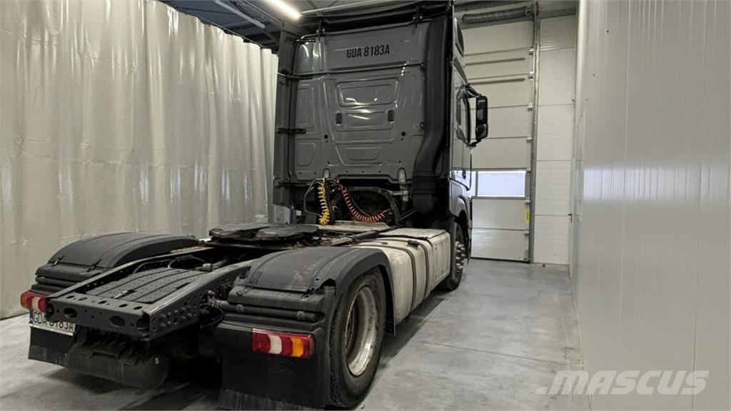 Mercedes-Benz Actros وحدات الجر