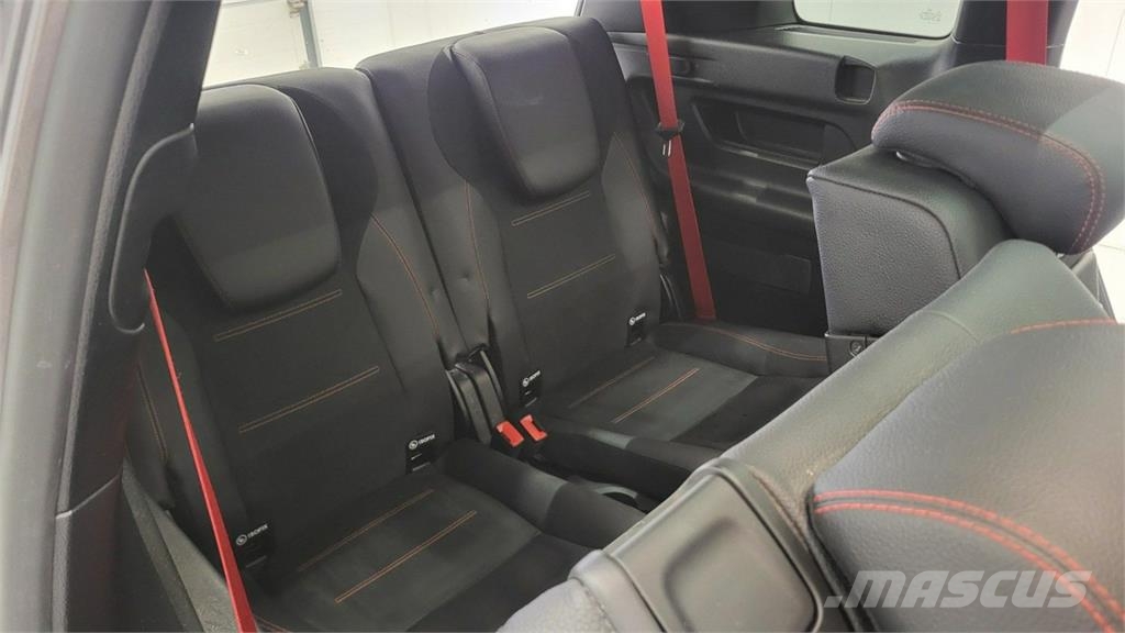 Mercedes-Benz GLB Masini