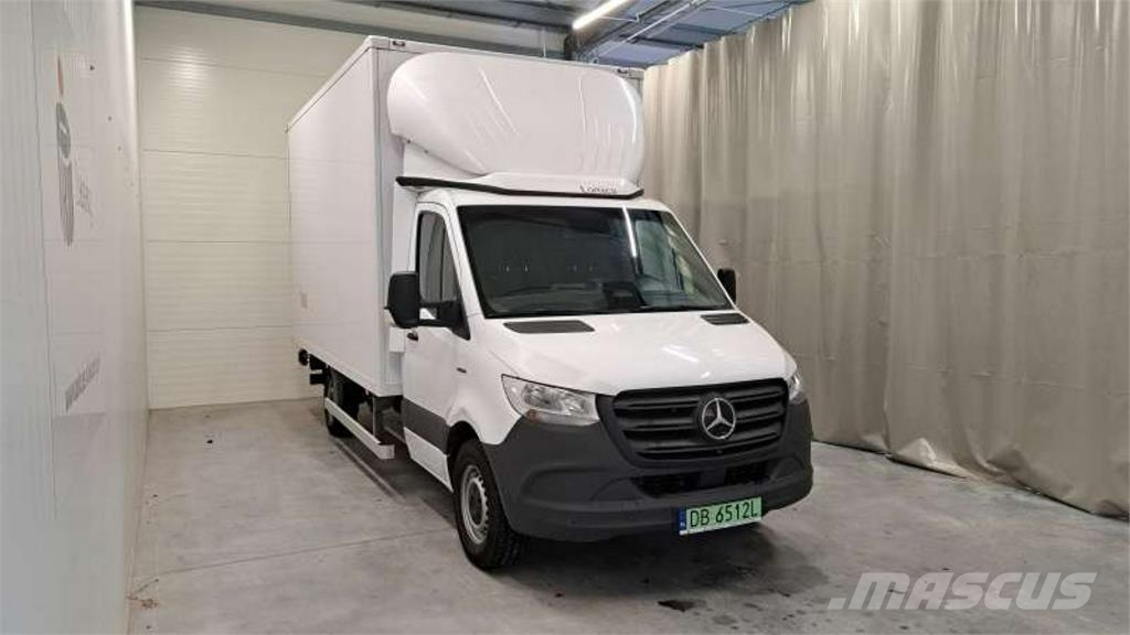 Mercedes-Benz Sprinter شاحنة مقفلة