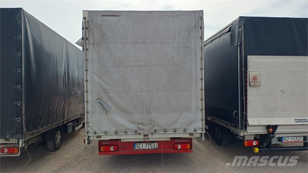 Opel Movano شاحنة مقفلة