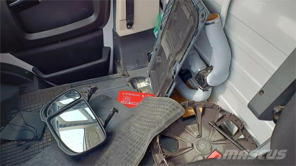Opel Movano شاحنة مقفلة