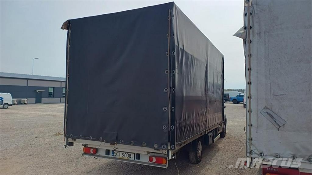 Opel Movano شاحنة مقفلة