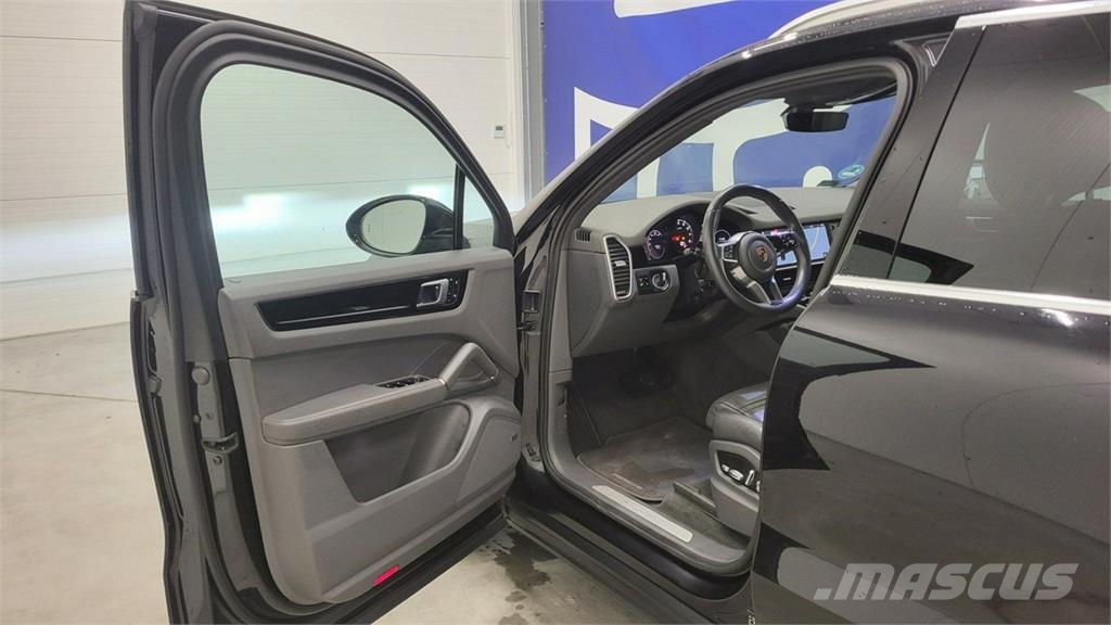 Porsche Cayenne سيارات