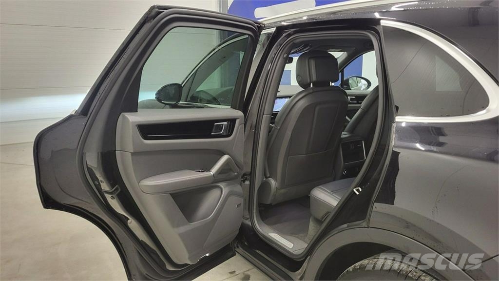 Porsche Cayenne سيارات