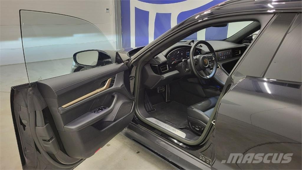 Porsche Taycan Osobní vozy