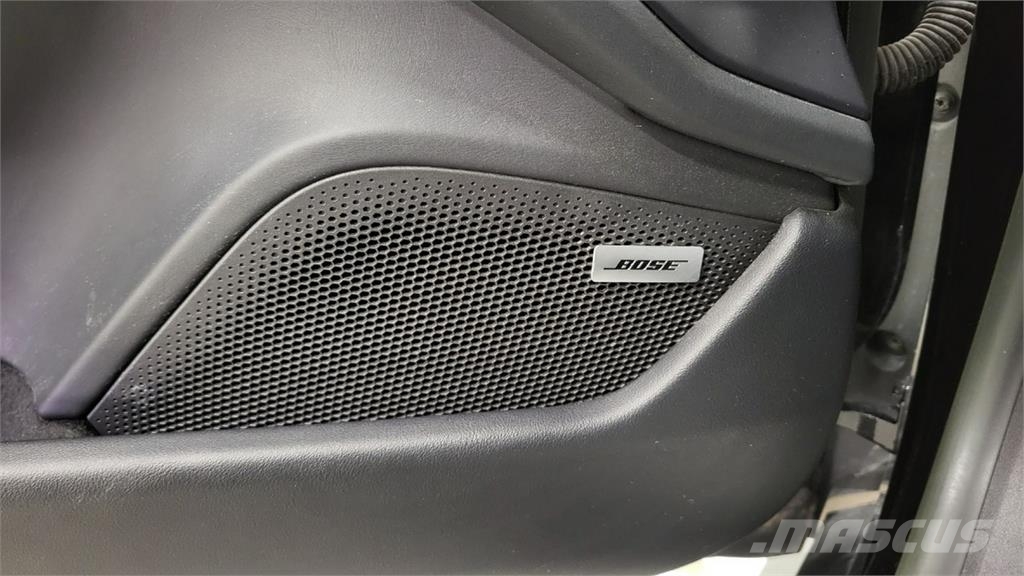 Porsche Taycan Osobní vozy