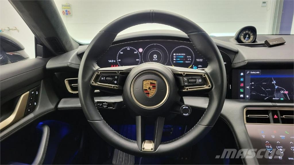 Porsche Taycan Osobní vozy