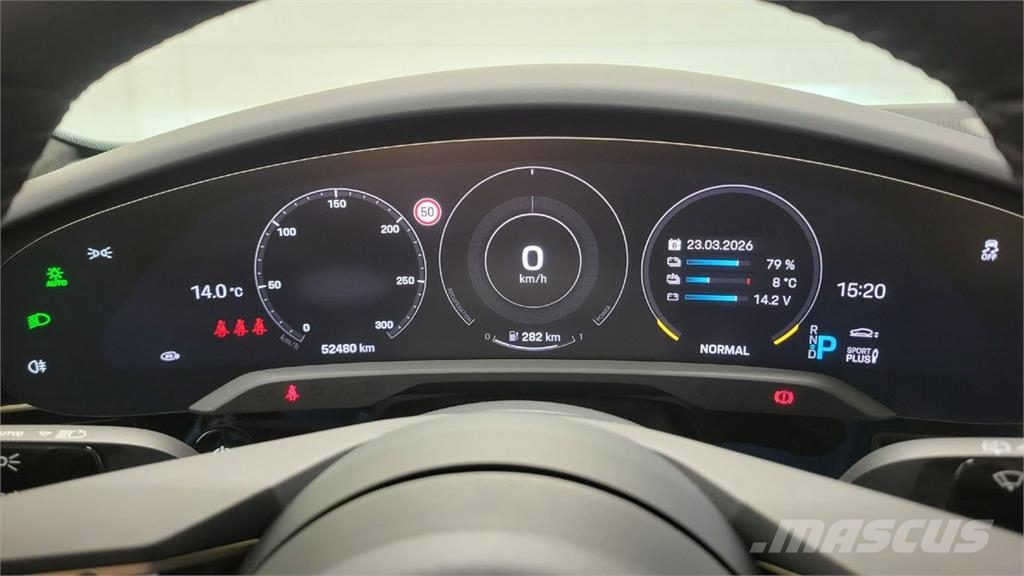 Porsche Taycan Osobní vozy