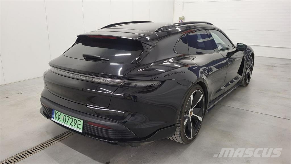 Porsche Taycan Osobní vozy