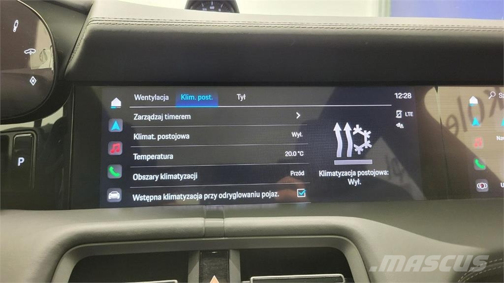 Porsche Taycan سيارات