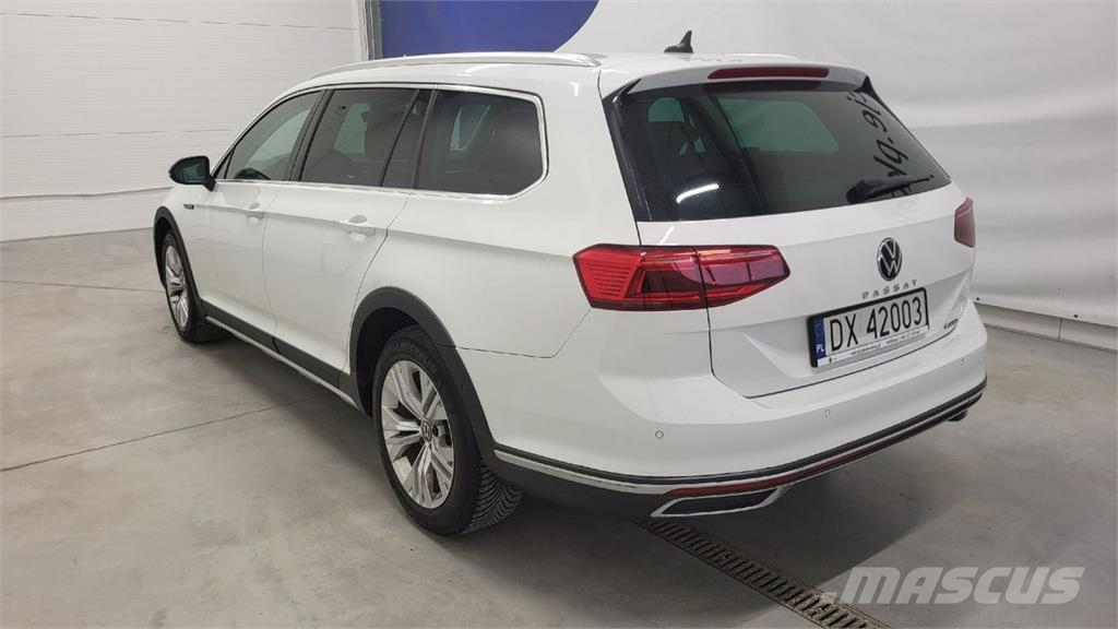 Volkswagen Passat 汽車