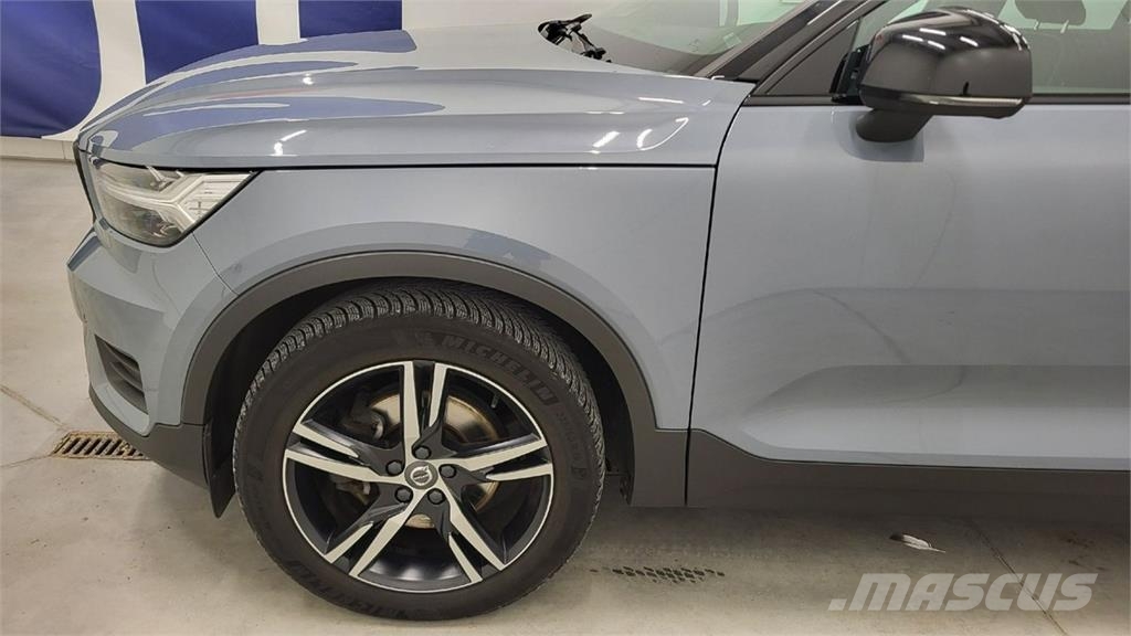Volvo XC 40 Carros