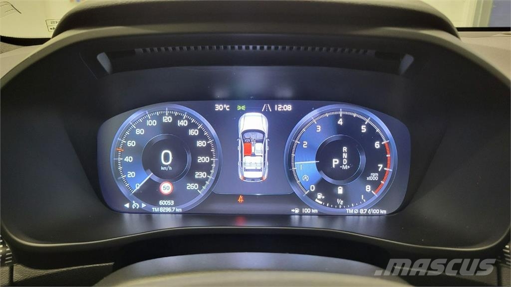 Volvo XC 40 Carros