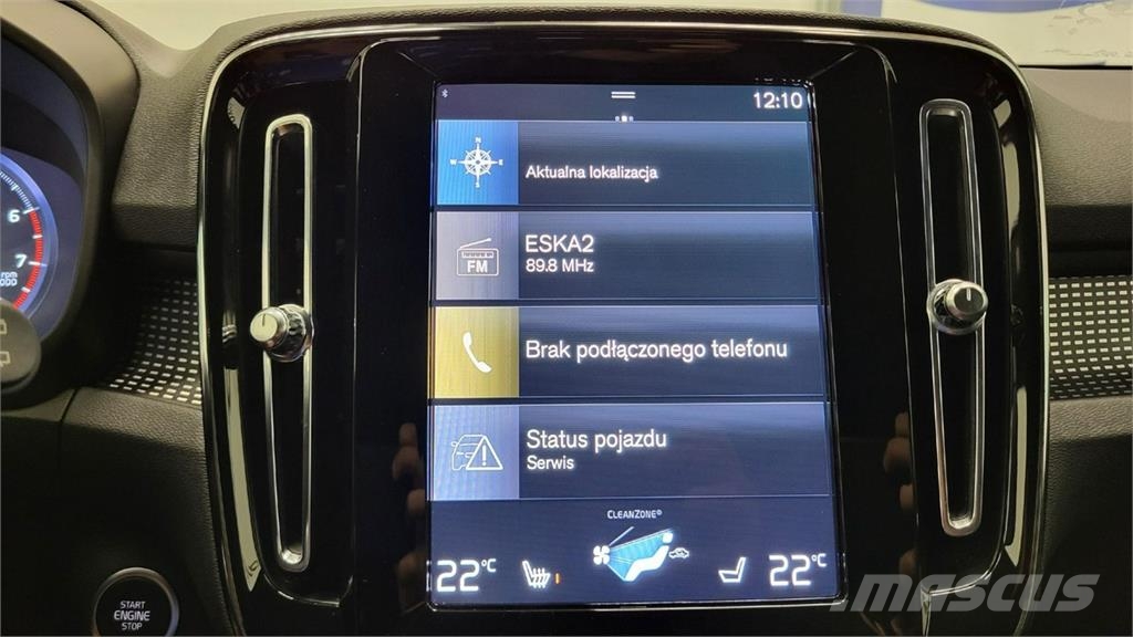 Volvo XC 40 Carros