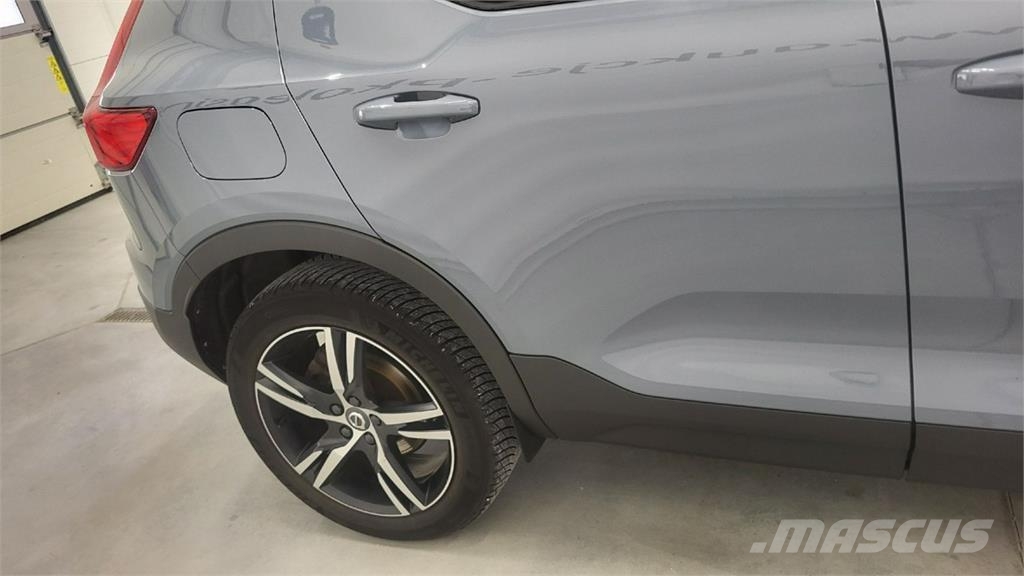 Volvo XC 40 Carros
