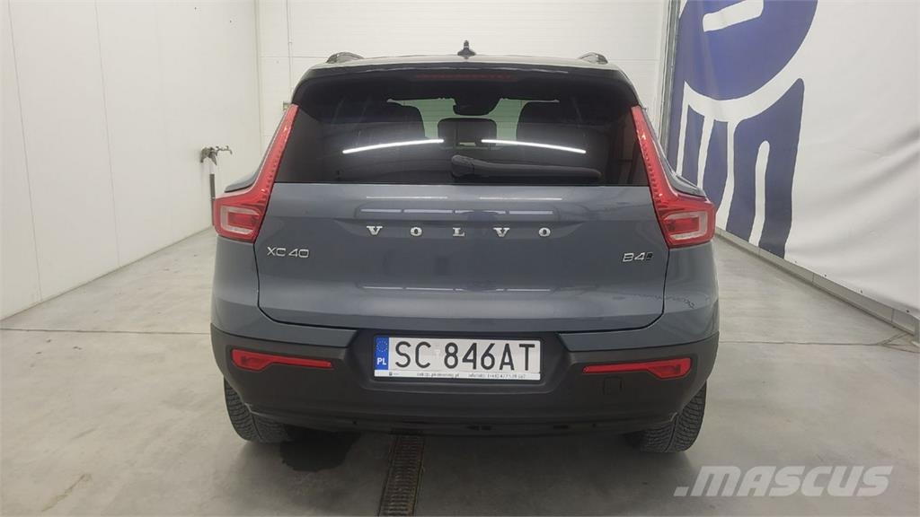 Volvo XC 40 Carros