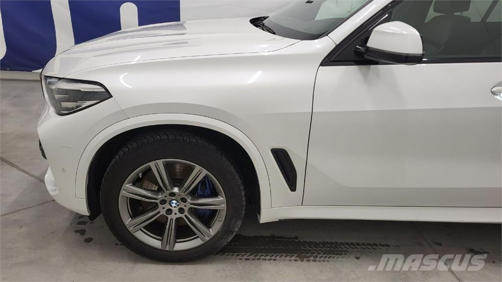 Volvo XC 40 Carros