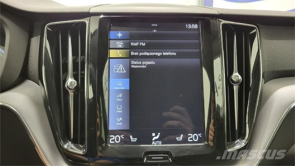 Volvo XC 60 Carros