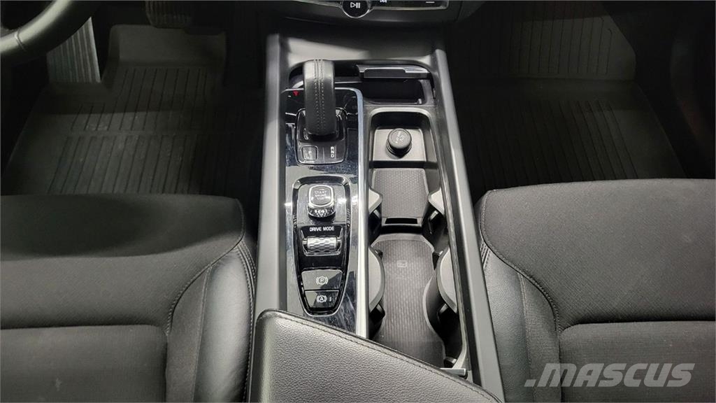 Volvo XC 60 Carros