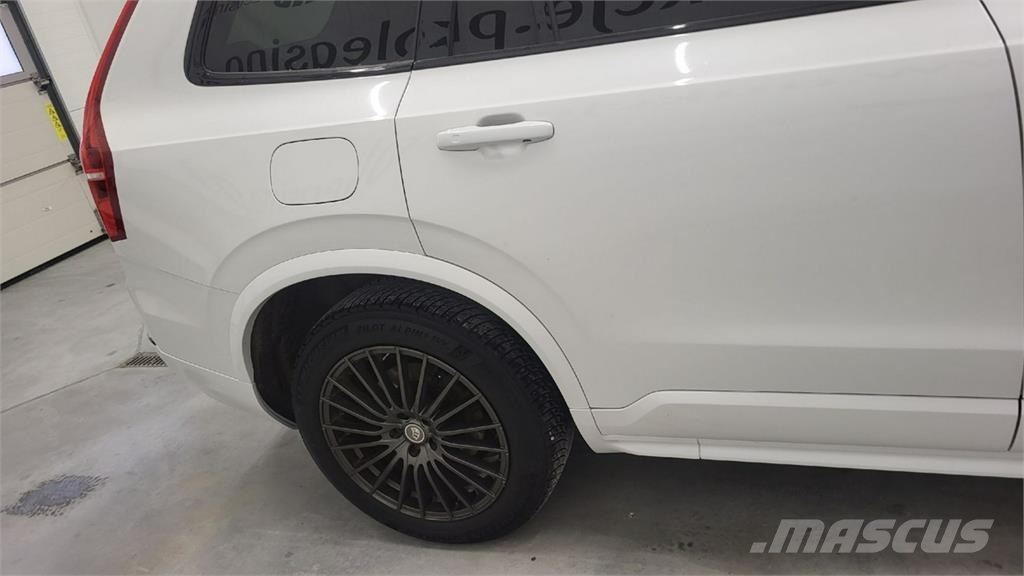 Volvo XC 90 Carros