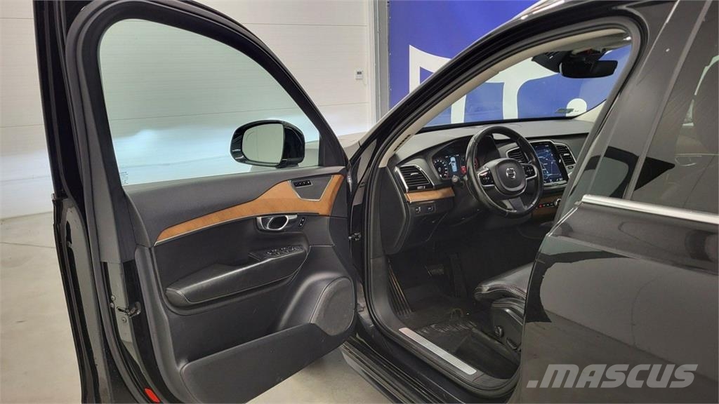 Volvo XC 90 سيارات