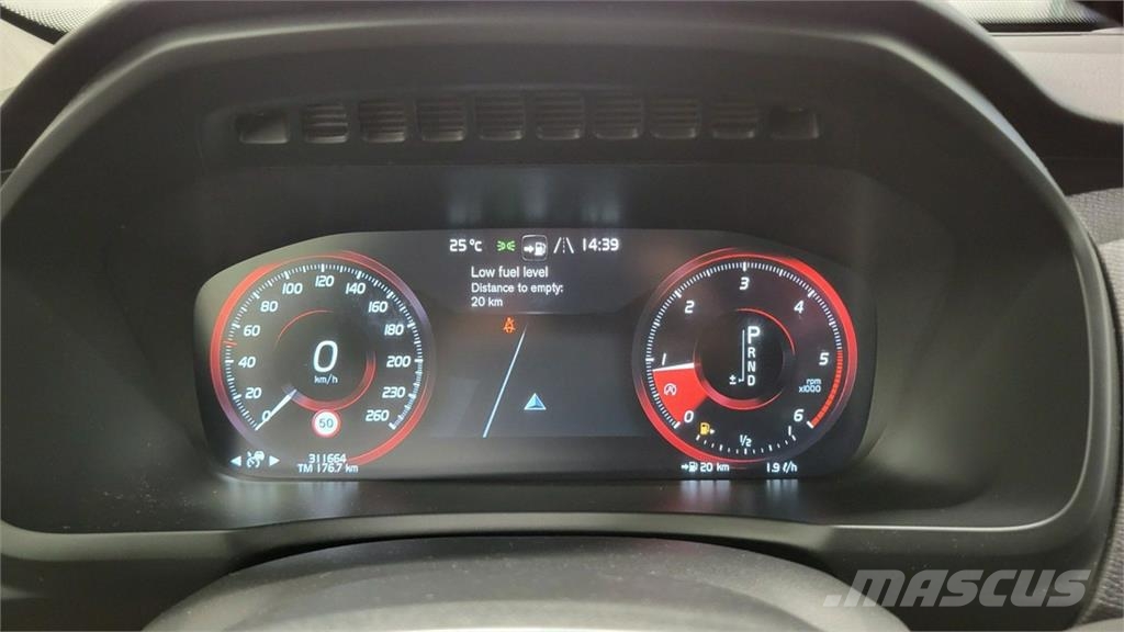 Volvo XC 90 سيارات