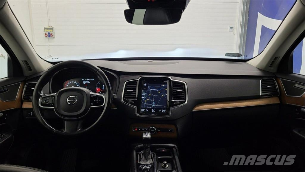 Volvo XC 90 سيارات