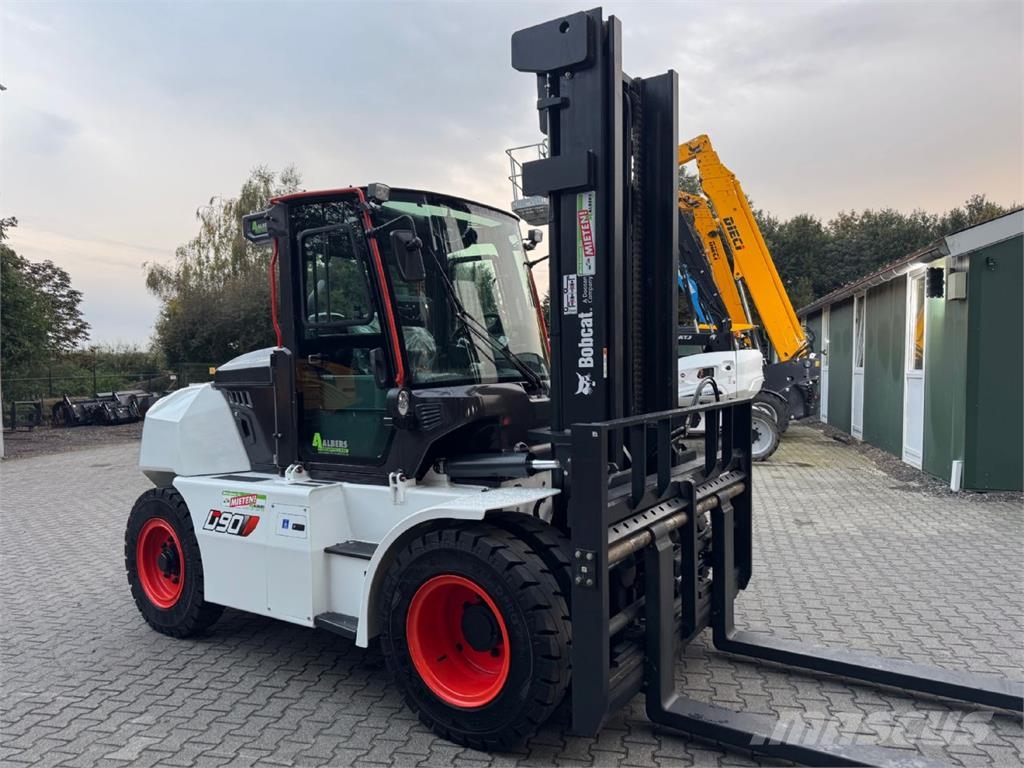 Bobcat D 90 S 9 شاحنات الديزل