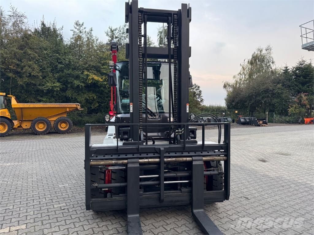 Bobcat D 90 S 9 شاحنات الديزل