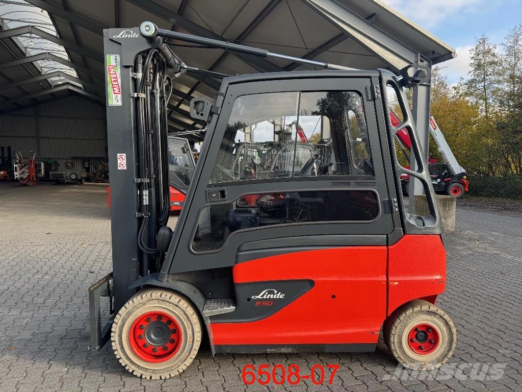 Linde E 50 HL 01 شاحنات ذات رافعات شوكية تعمل بالكهرباء