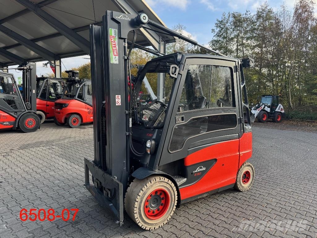 Linde E 50 HL 01 شاحنات ذات رافعات شوكية تعمل بالكهرباء