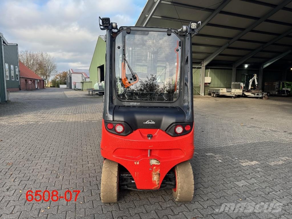 Linde E 50 HL 01 شاحنات ذات رافعات شوكية تعمل بالكهرباء