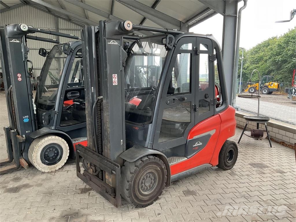 Linde H 30 T 01 Wózki LPG
