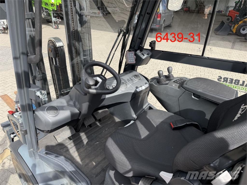 Linde H 35 T 01 LPG heftrucks