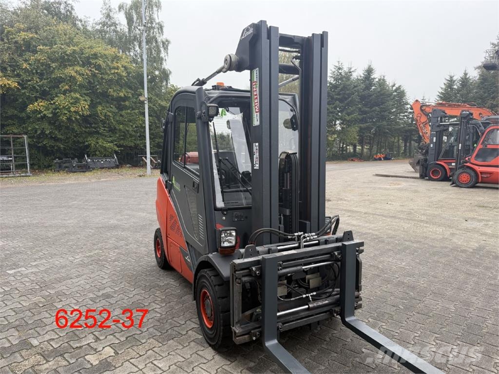Linde H 35 T 02 EVO Газові навантажувачі