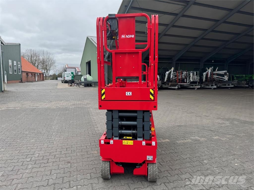 Magni ES 1008 AC + Schaarhoogwerkers