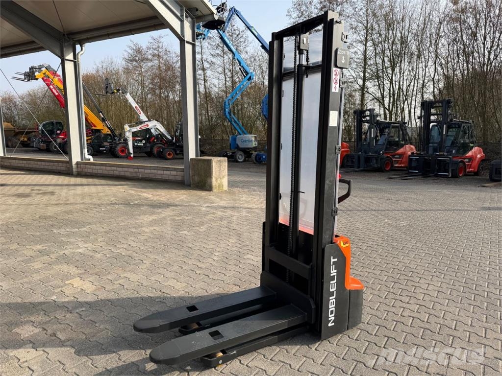 Noblelift PSE 12 B Ručni električni viličar