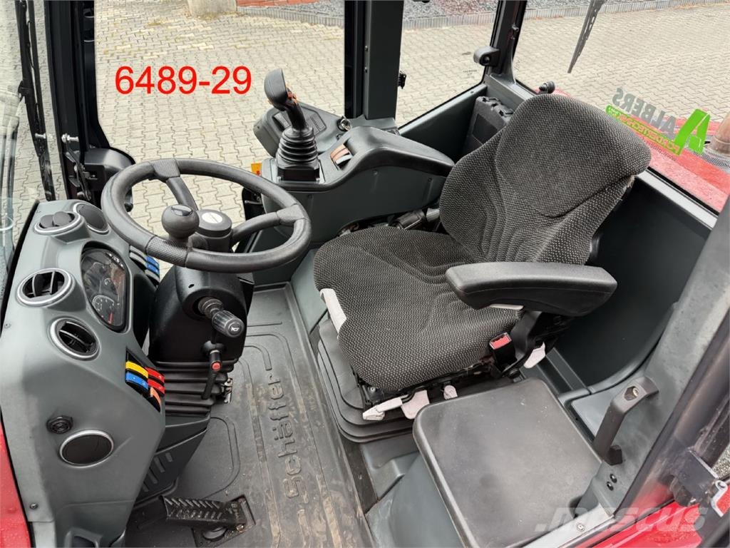 Schäffer 6680T-2 35Km/h Gumikerekes homlokrakodók