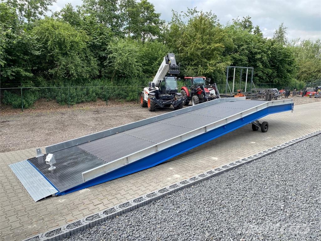 *Sonstige Verladerampe VR 12 / 2.5 lackiert Rampalar