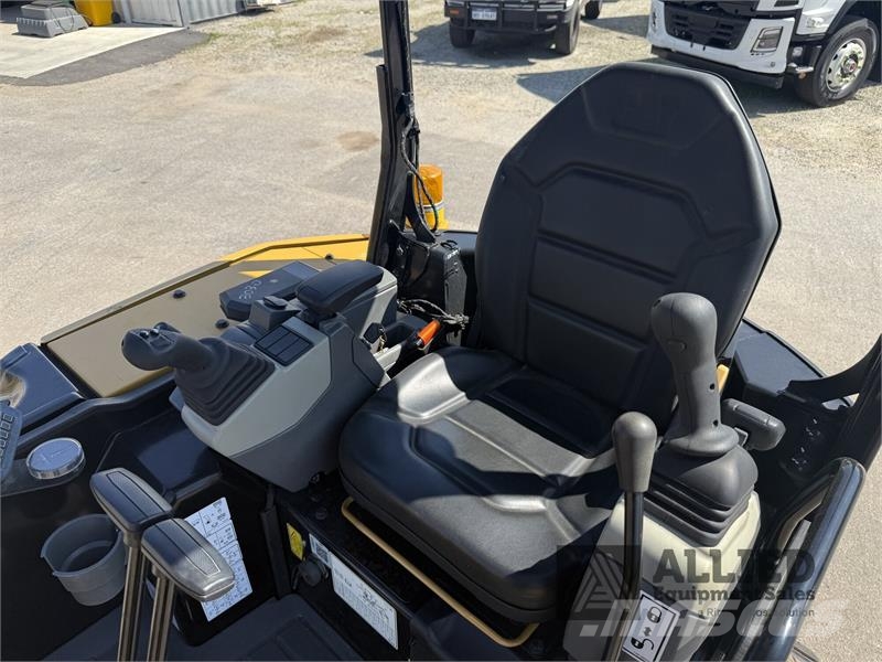 CAT 303CR Mini excavatoare < 7t