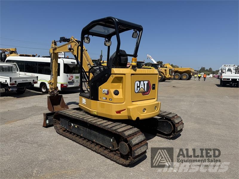 CAT 305CR 小型挖掘机