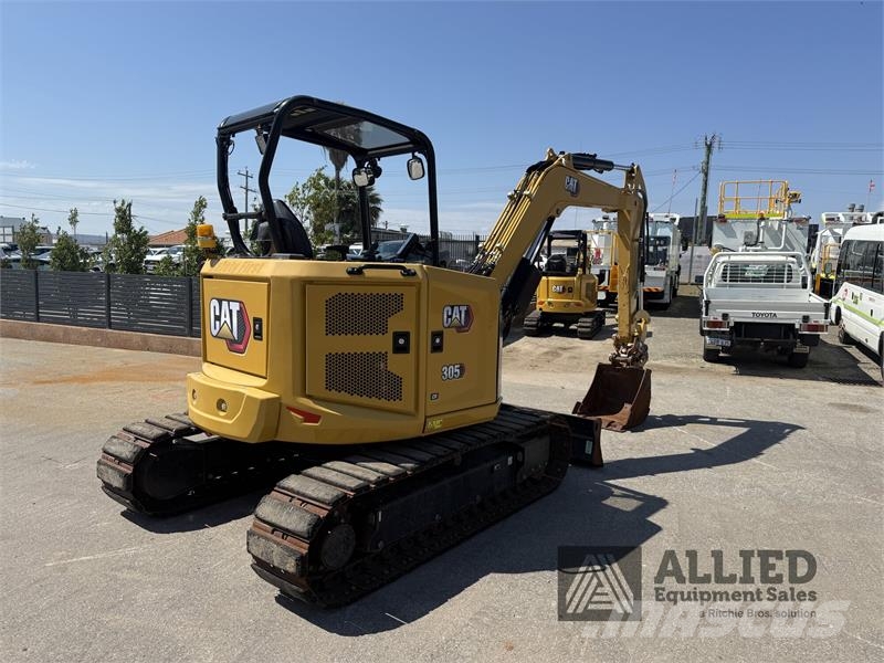 CAT 305CR 小型挖掘机