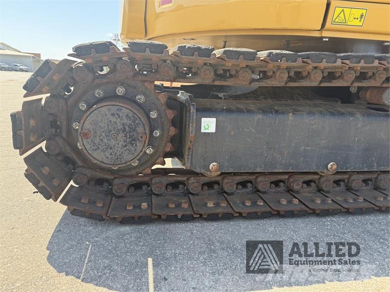 CAT 305CR 小型挖掘机