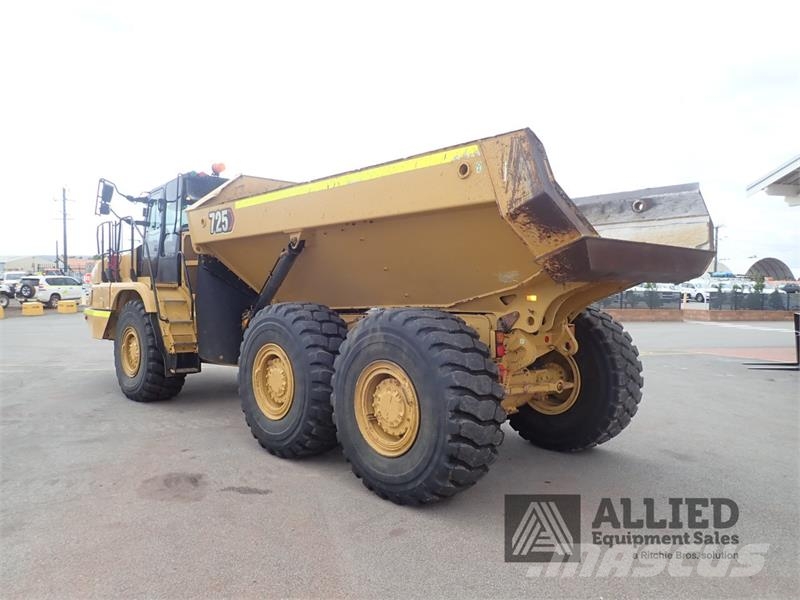 CAT 725 Articulated Haulers
