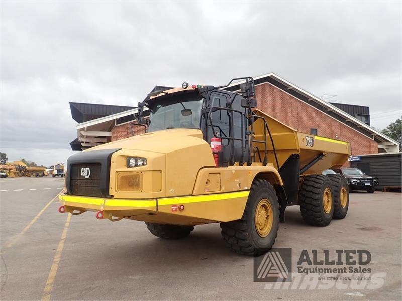 CAT 725 Articulated Haulers