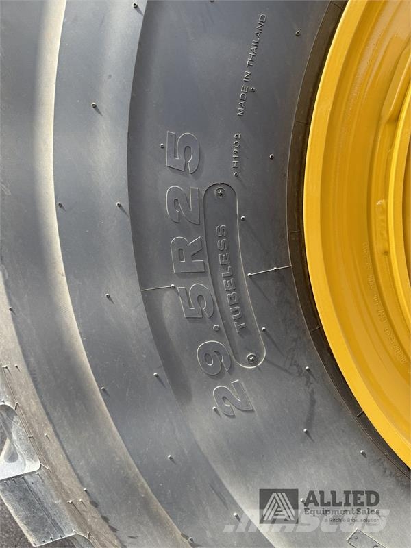 CAT 745 Camiones articulados